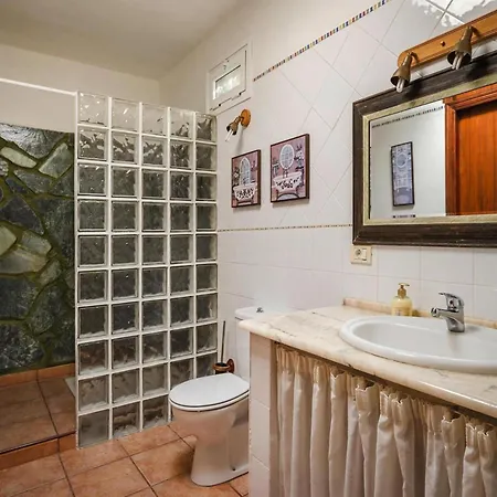 Ferienhaus Malpais De With Pool